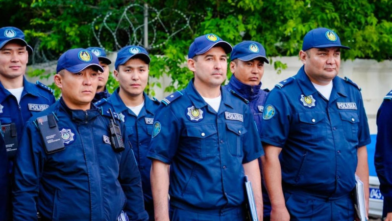 Кто защитит Астану: звезды против вандалов?