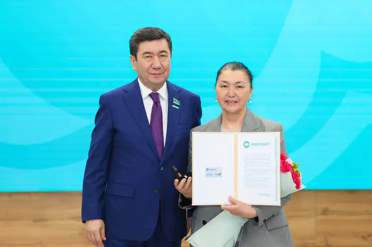 Победитель конкурса от партии Amanat - Tengrinews.kz