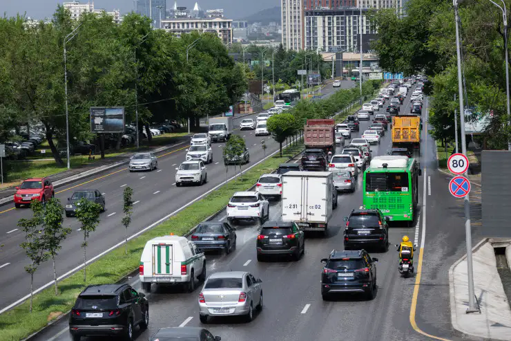 Пробки в Алматы. Фото: ©️ Tengrinews.kz / Алихан Сариев
