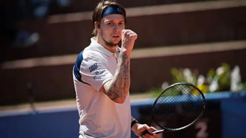 Александр Бублик в финале ATP 500 в Галле: исторический момент для казахстанского тенниса на немецкой земле Павлодаре