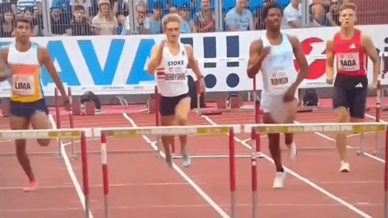 Шорты не помешали: Крейг Робинсон пробежал 400 метров с барьерами, как будто на крыльях ветра Павлодаре