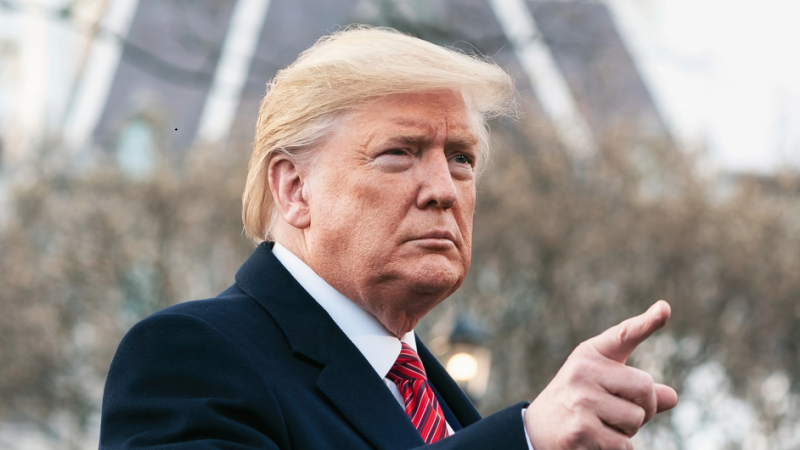 Лос-Анджелес на грани: Трамп отправляет 2000 солдат для подавления беспорядков
