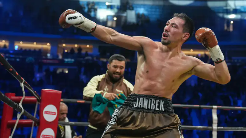 Казахстанский боксер Алимханулы ставит новый стандарт в боксе, нанося поражение Кроуфорду и открывая путь к глобальному признанию Павлодаре