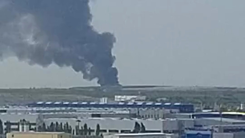 Горожане в шоке: что скрывает черный дым над Астаной?