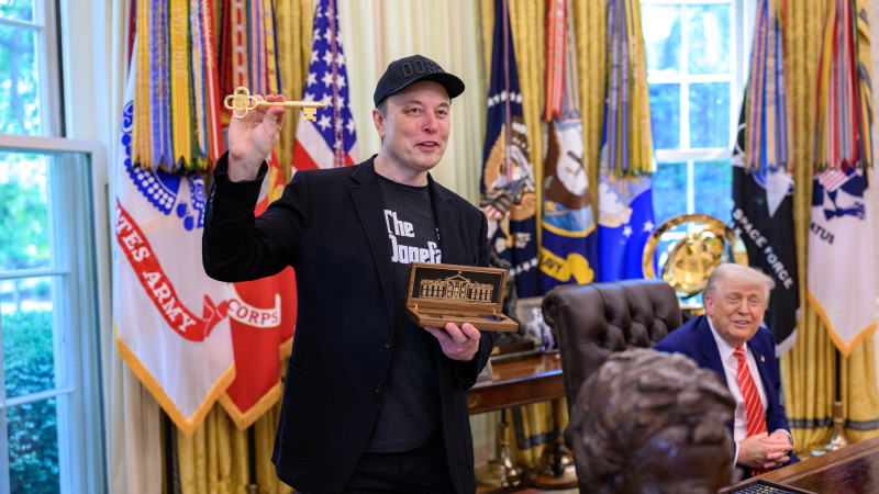 Маск и Трамп: кто выиграет в этой политической дуэли?