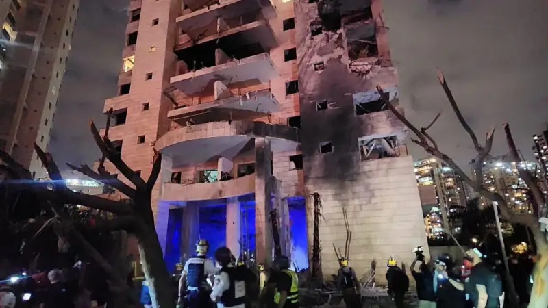 Общественность в шоке: ракетные удары по Израилю вызывают страх и недовольство Павлодаре