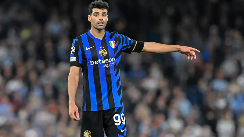 Мехди Тареми, нападающий Интера и звезда Ирана, пропустит клубный чемпионат мира из-за проблем с вылетом из Тегерана Павлодаре