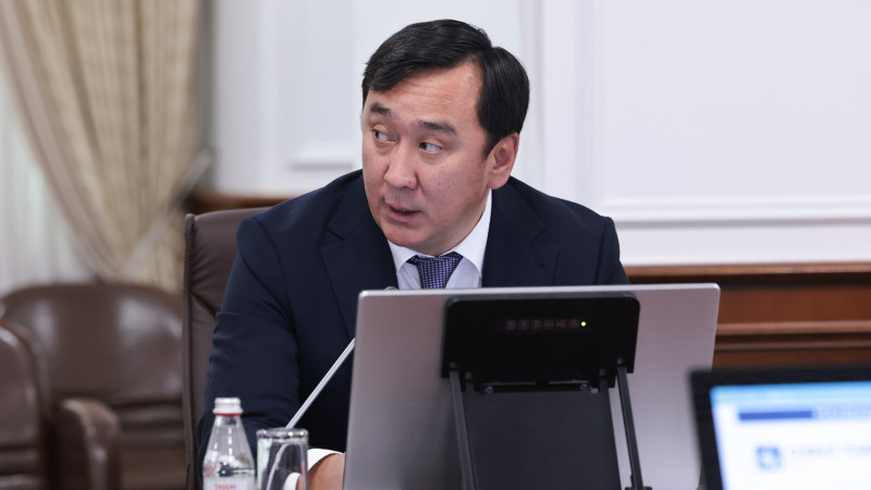 Вице-министр Максат Калиакпаров временно возглавил транспортное ведомство Казахстана после отставки Марата Карабаева