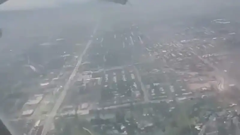 Что произошло в небе: огненный инцидент на борту? Павлодаре