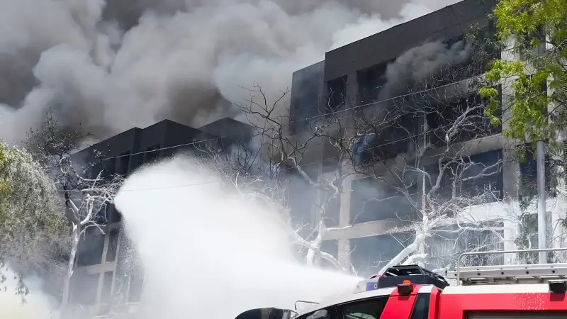 Трагедия в Индии: более 133 жизней унесла авиакатастрофа, сообщает News18 Павлодаре