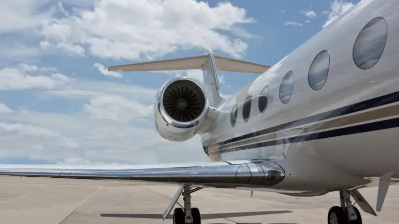 Общественность в шоке: трагедия с частным самолетом в Астане вызывает волну соболезнований Павлодаре