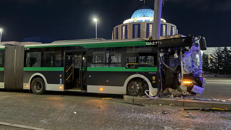 Опасные зоны в автобусах: как неправильное размещение пассажиров может привести к трагедиям Павлодаре