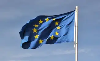 Венгрия и Словакия блокируют отказ ЕС от российских энергоносителей: последствия для экономики региона