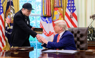 Трамп и Маск: кто победит в битве за закон?