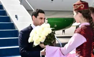 Соседние звезды: Сердар Бердымухамедов и Казахстан в танце дипломатии