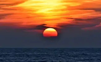 Куда уходит лето? Гроза на севере, жара на юге!