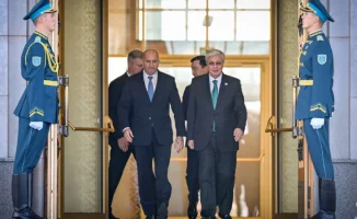 Астана провожает президента Болгарии Румена Радева: встреча на высшем уровне в аэропорту 15 октября