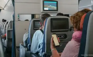 Казахстанцы на воздушном карусели: как отмены рейсов превратили эвакуацию в театральное представление