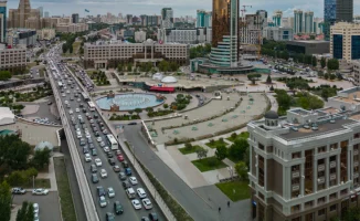 Кто решит, когда начинать день: депутат или часы?