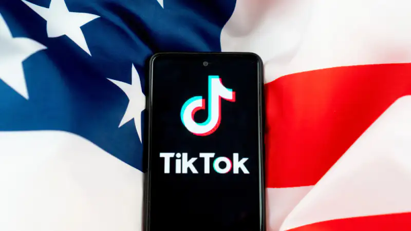 Трамп продлевает танец вокруг TikTok: время на покупку как в игре в прятки Павлодаре