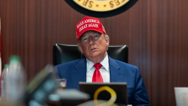 Трамп в шокирующем заявлении о конфликте Израиля и Ирана: нецензурные слова на камеру Павлодаре