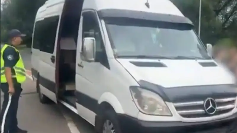 Общественность в шоке: как можно было допустить пьяного водителя с детьми в автобусе? Павлодаре