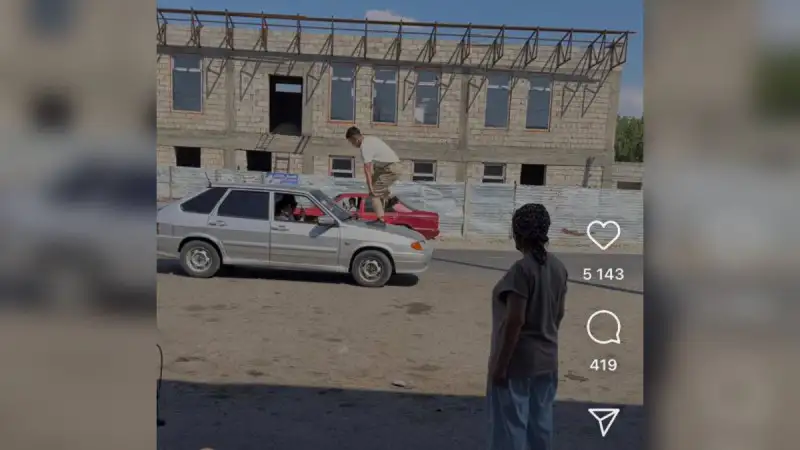 Блогер в Жамбылской области получил 10 суток ареста за нарушение общественного порядка во время съемки рекламы супермаркета Павлодаре