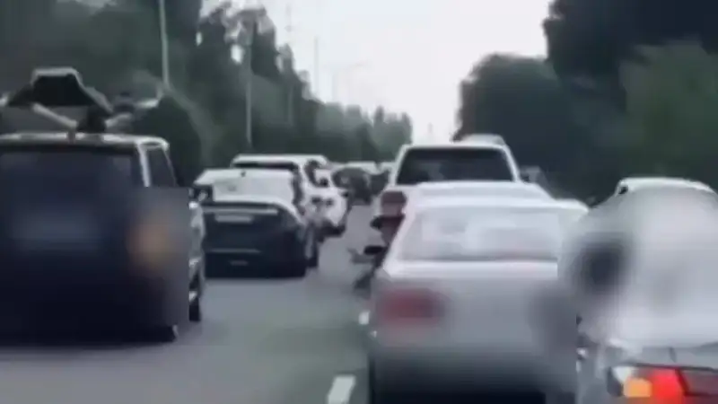 Выпускной карнавальный ураган: Тараз в плену школьного веселья Павлодаре