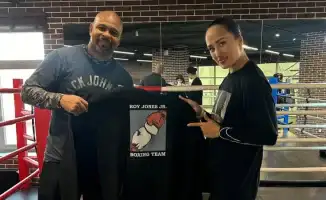 Победа под наставничеством легенды: Казахстанская боксерша открывает новую эру в профессиональном спорте