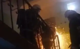 В огненном плену: алматинец, как Феникс, вырвался из дымного ада на глазах у камеры