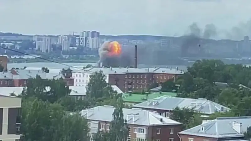 1 июля: Удар по военному заводу 'Купол' в России и атака на Ижевск — дроны достигли 1300 км Павлодаре