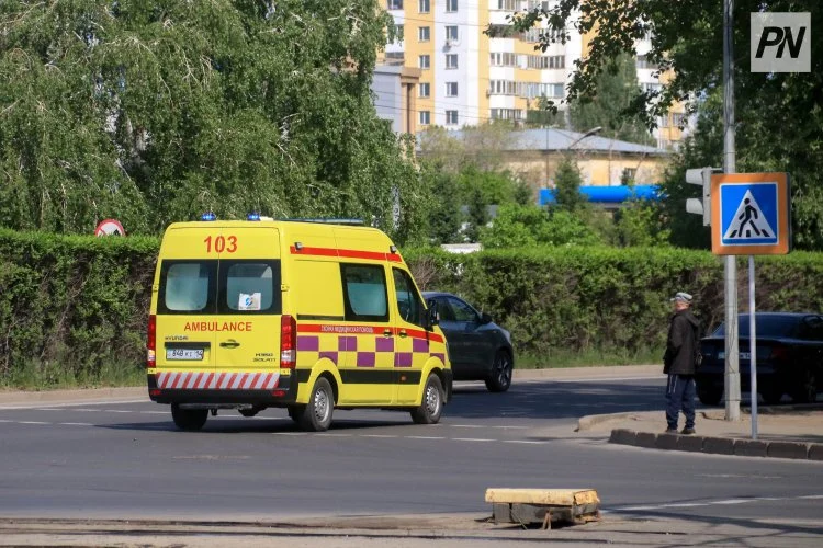 В Павлодаре на выходных выросло число вызовов «скорой»: ДТП и ожог на даче Павлодаре