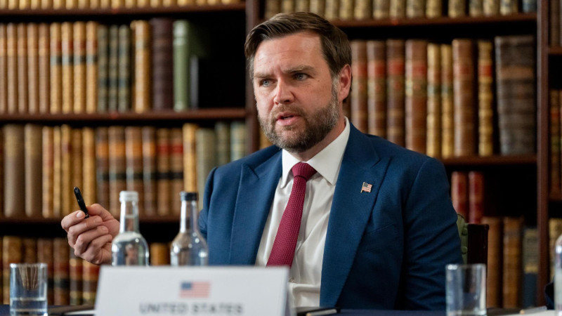 Россия открывает двери: гибкость Москвы в переговорах с Трампом и Путиным как первый луч надежды в тёмном туннеле конфликта Павлодаре