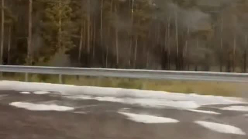 Необычный снегопад в конце августа: жители Астаны и окрестностей делятся видео в соцсетях Павлодаре