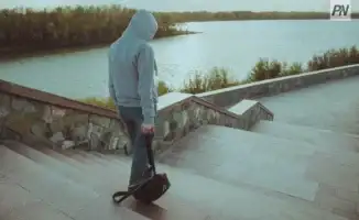 В Павлодаре горожанин помог троим подросткам вернуться домой ночью