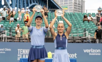 Казахстанская теннисистка Анна Данилина и сербка Александра Крунич завоевали титул на турнире WTA 250 в Кливленде, США