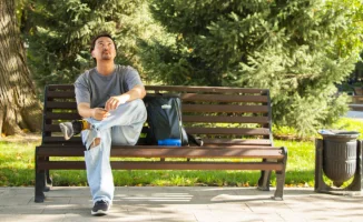 Шымкент: Поэт на фоне трудностей современной литературы