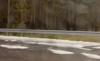 Необычный снегопад в конце августа: жители Астаны и окрестностей делятся видео в соцсетях