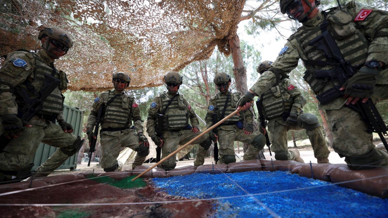 Турецкие военные могут отправиться в Украину с миротворческой миссией при выполнении трех условий, сообщает Tengrinews.kz. Ожидается, что детали миссии будут обсуждены на высоком уровне, и стороны стремятся к мирному разрешению конфликта. Павлодаре