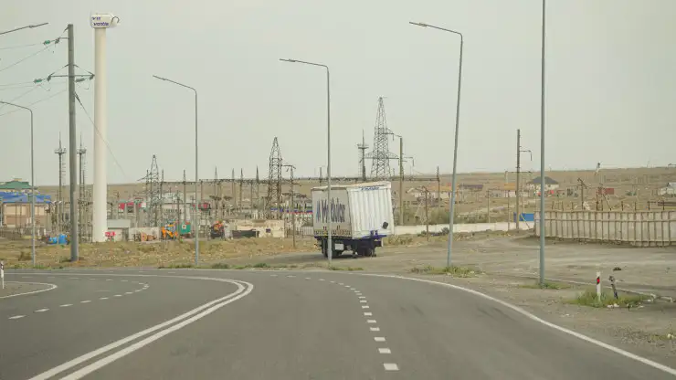 На подъезде к селу железнодорожников — Достык, граница Казахстана и Китая