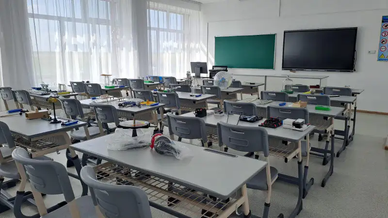 В Акмолинской области Казахстана обновляют более 70 школ: капитальный ремонт в 34 учебных заведениях и работы в 43 других Павлодаре