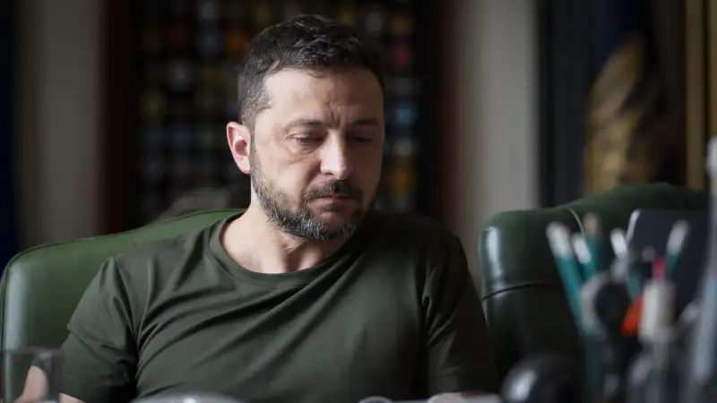 Зеленский призывает к окончанию войны: 'Время завершать войну' - Президент Украины выступил перед саммитом на Аляске Павлодаре