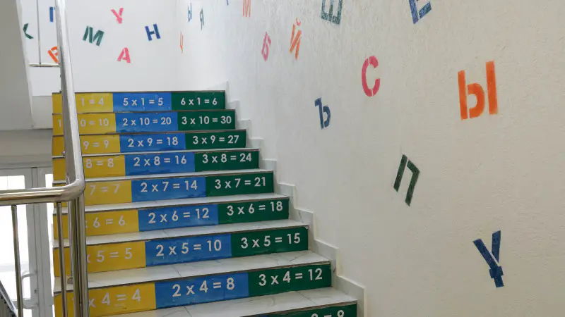 Школы из теней: как Казахстан строит будущее на деньгах коррупционеров Павлодаре