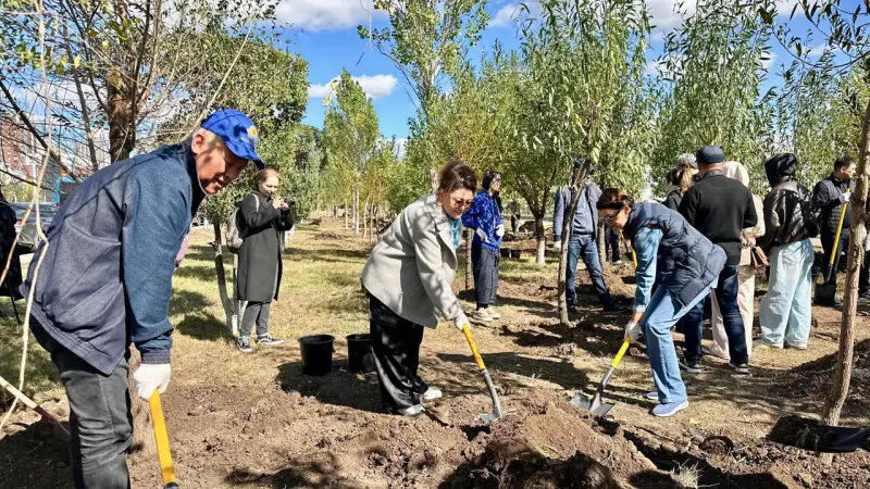 Астана в уборке: как стартовал экомесячник 'Таза Қазақстан'? Павлодаре