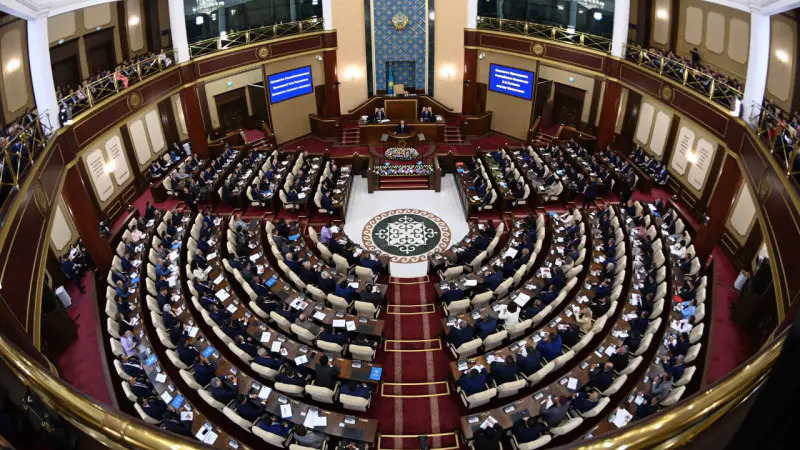Парламент Казахстана собирается для обсуждения ключевых социальных вопросов на совместном заседании Павлодаре