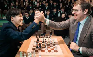 Аульский мальчик против миллиардера: международный баттл с Тимуром Турловым и 500 юными участниками IQanat