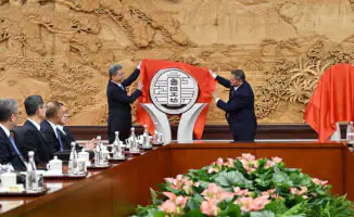 В Казахстане открылись вторая и третья мастерские Лу Баня