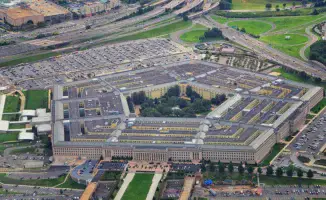 Министр обороны США Пит Хегсет экстренно собрал сотни генералов и адмиралов на нераскрытую повестку встречи