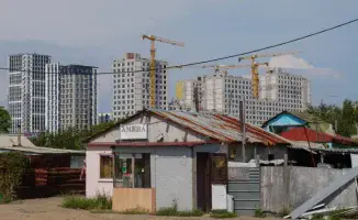 Тайвань: от старых дач до современных новостроек — как меняется облик Астаны. На месте бывшей окраины столицы, где когда-то стояли лишь несколько дач, сегодня вырастают многоэтажные жилые комплексы. Местные жители вспоминают, как здесь гуляли по пустым ул