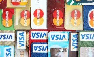 В Казахстане ужесточили требования к оформлению и использованию платёжных банковских карт. Подробности рассказала председатель Агентства.